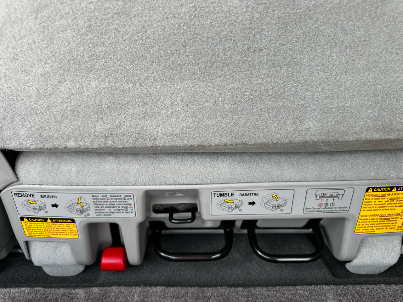 2005 Toyota Sequoia SR5 photo 34