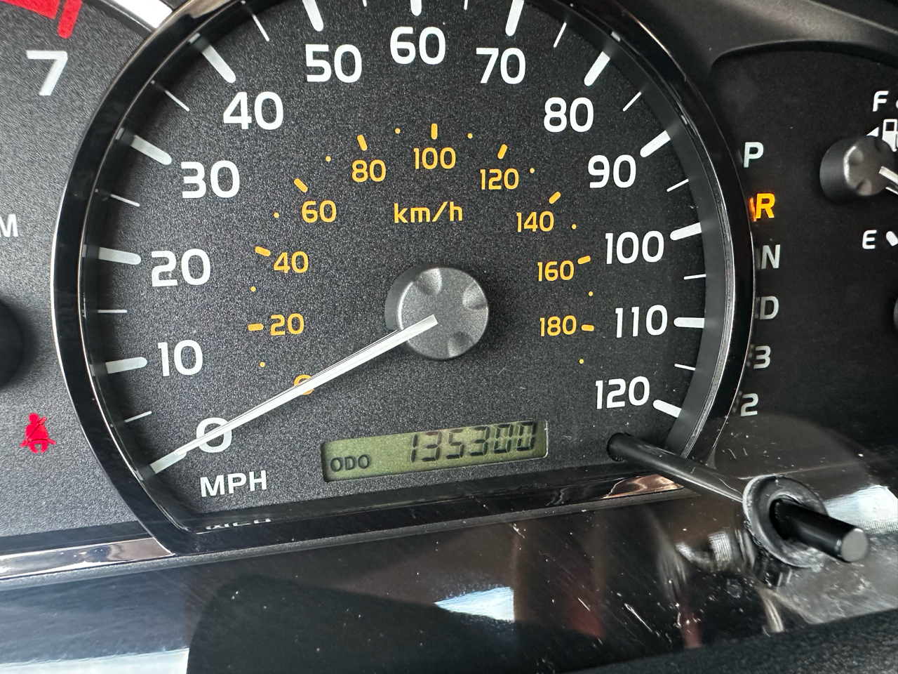 2005 Toyota Sequoia SR5 photo 44
