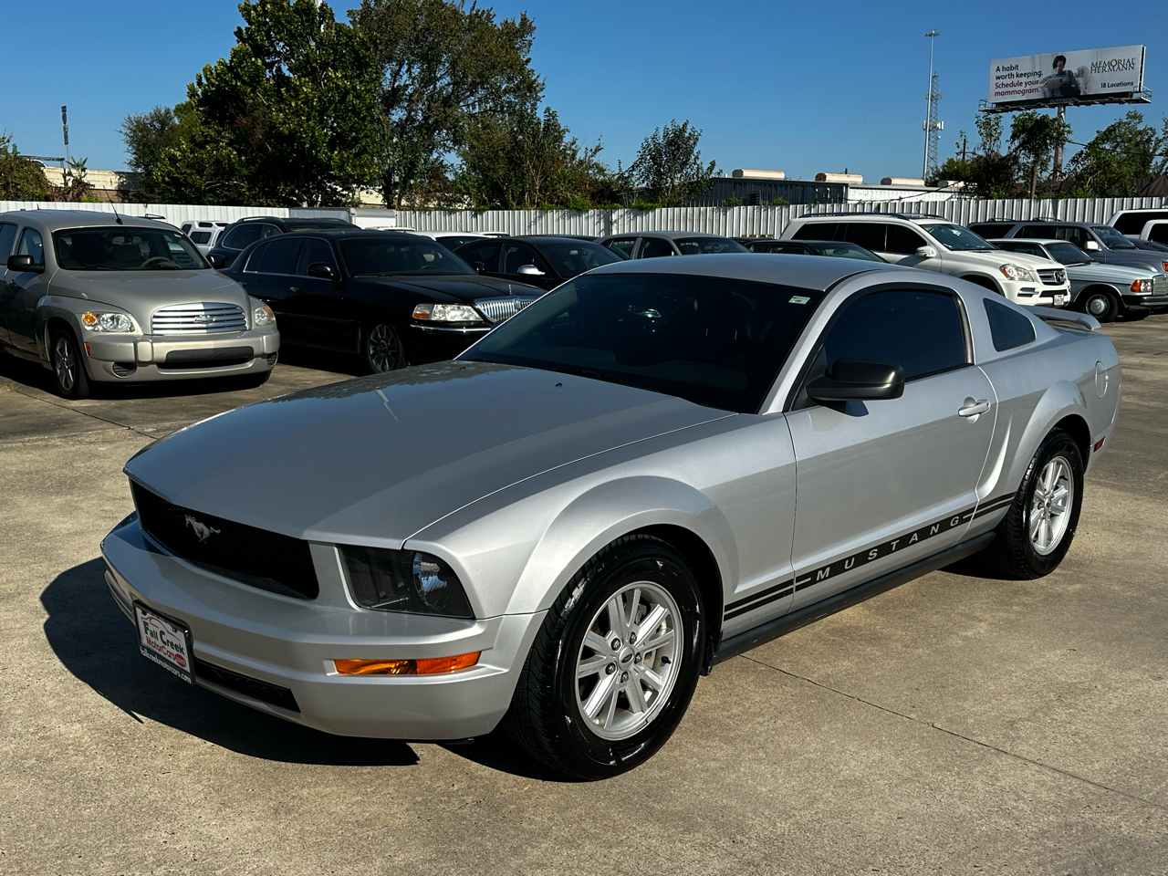 2005 Ford Mustang V6 Deluxe photo 64