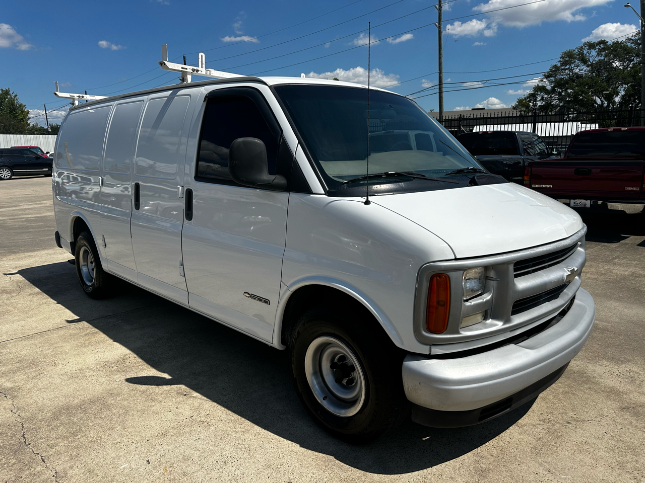 2001 Chevrolet Express 1500 Cargo photo 3