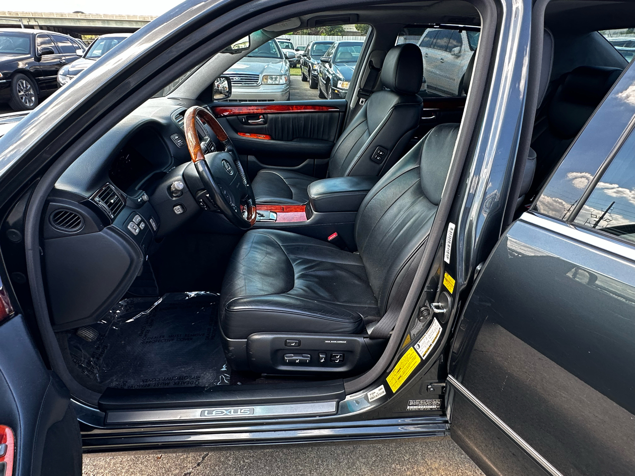 2005 Lexus LS 430 Luxury photo 24