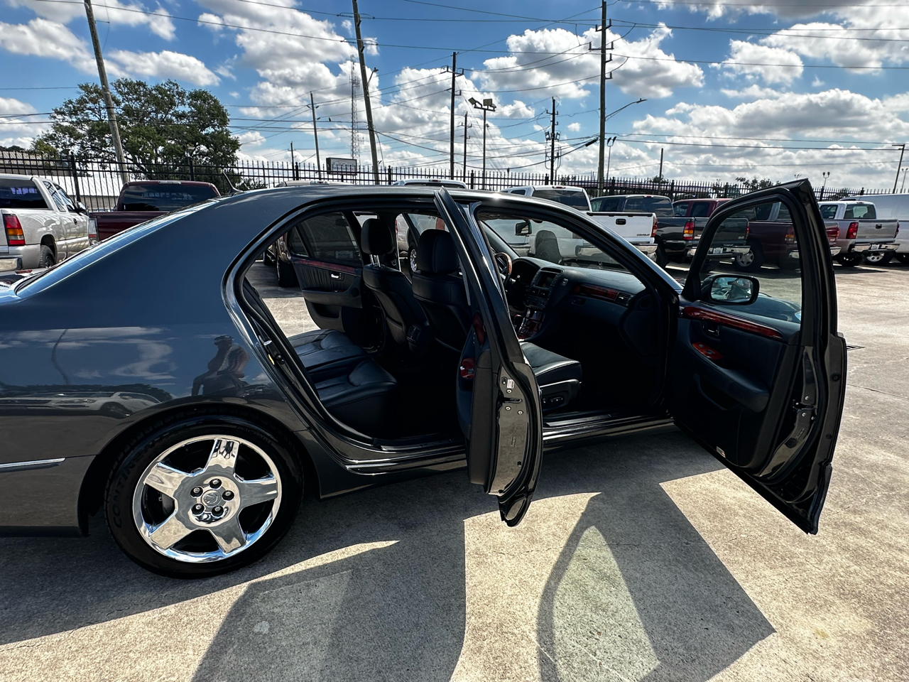 2005 Lexus LS 430 Luxury photo 27