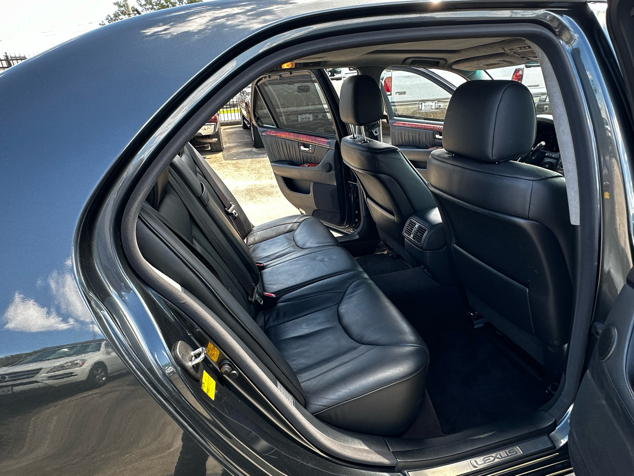 2005 Lexus LS 430 Luxury photo 37