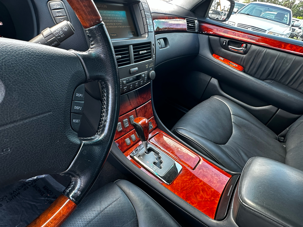 2005 Lexus LS 430 Luxury photo 39