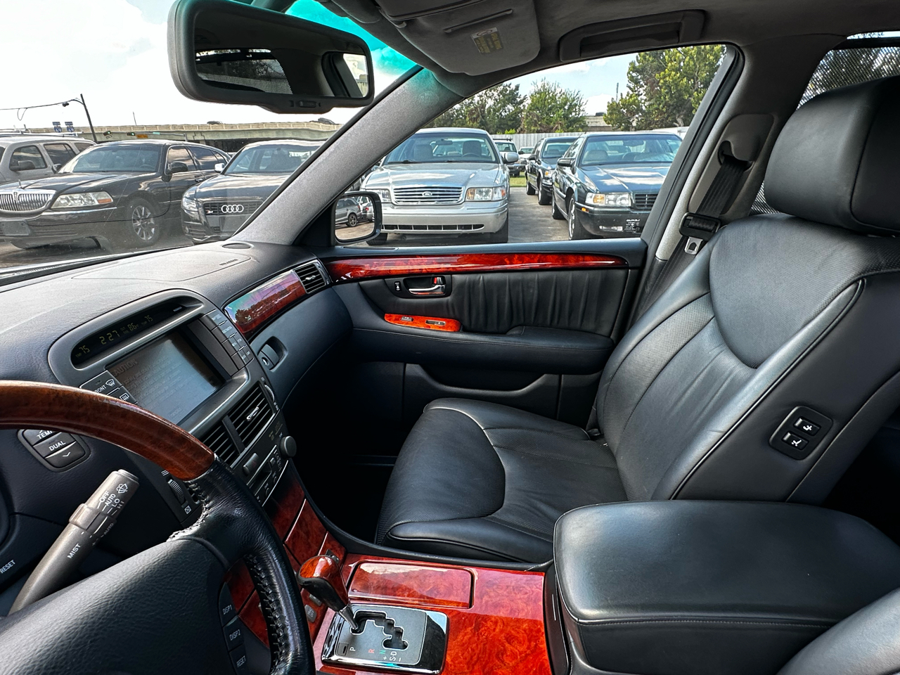 2005 Lexus LS 430 Luxury photo 42