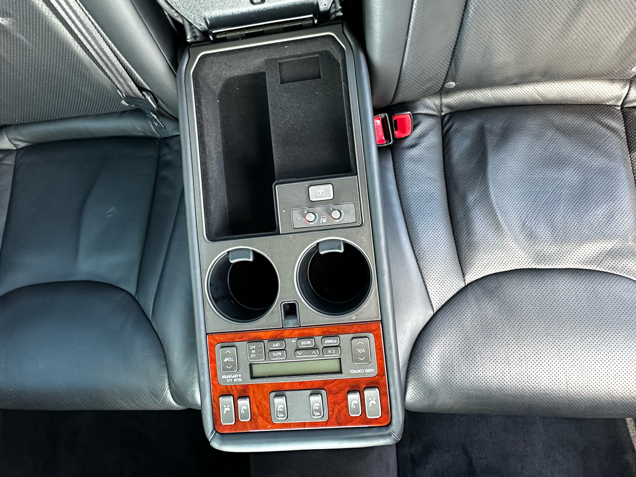 2005 Lexus LS 430 Luxury photo 48