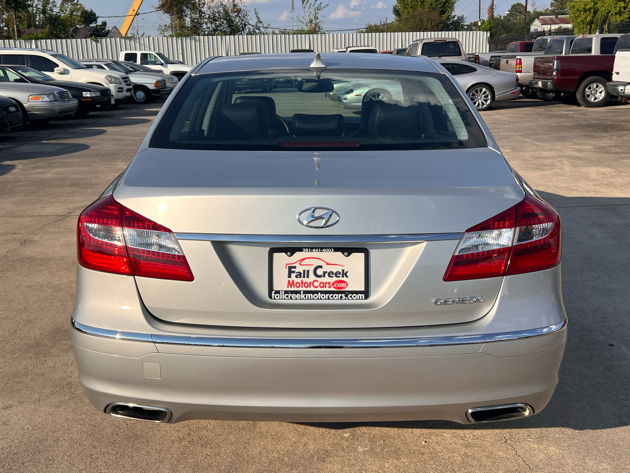 2013 Hyundai Genesis 3.8 photo 3