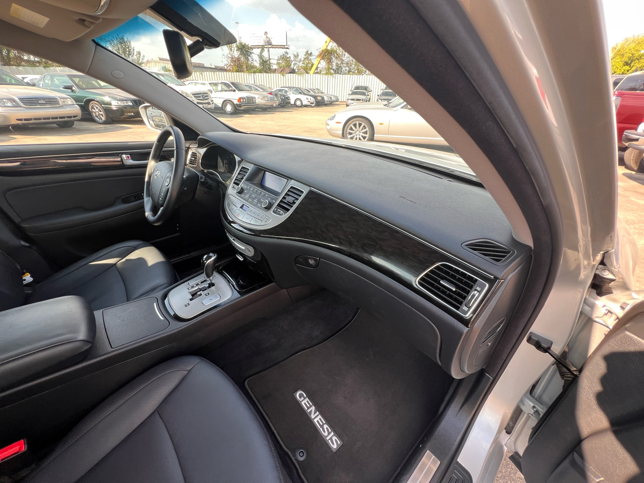 2013 Hyundai Genesis 3.8 photo 33