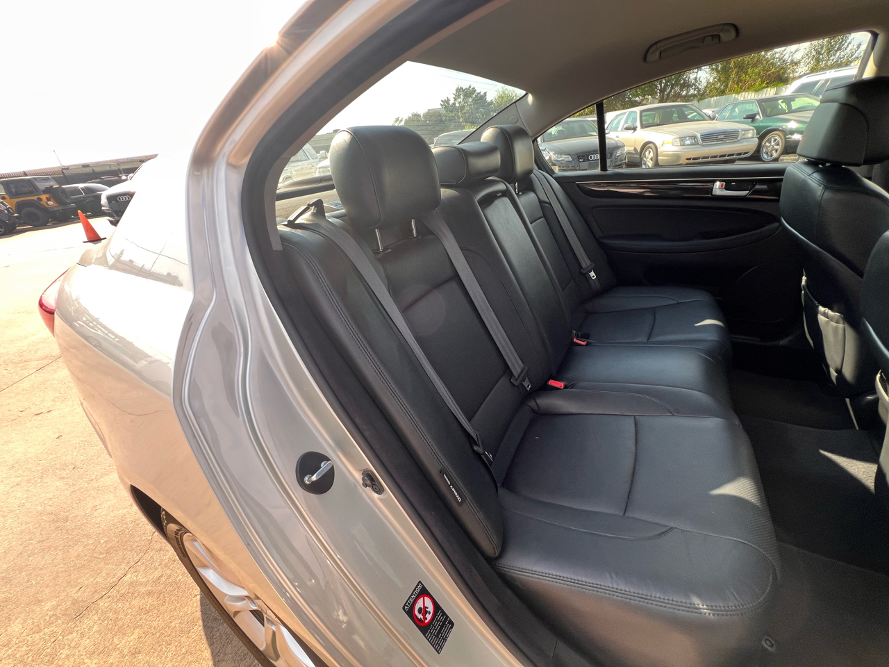 2013 Hyundai Genesis 3.8 photo 39