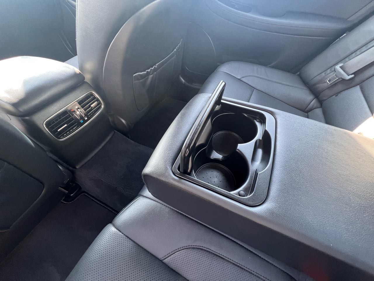2013 Hyundai Genesis 3.8 photo 44