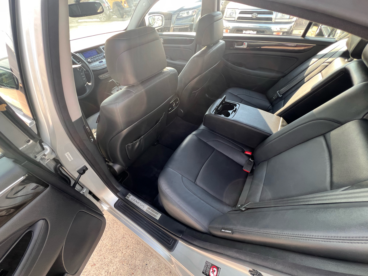 2013 Hyundai Genesis 3.8 photo 47