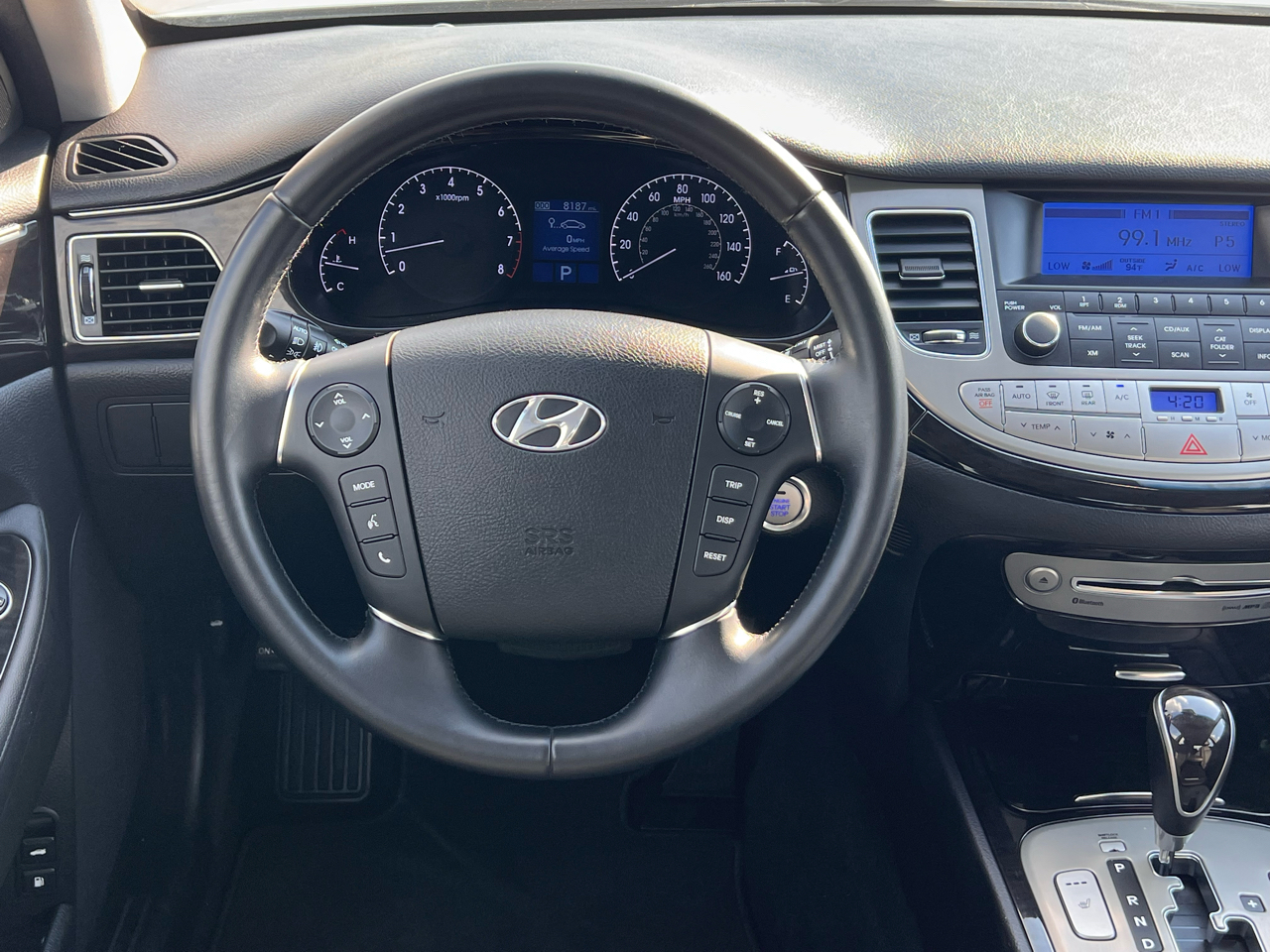 2013 Hyundai Genesis 3.8 photo 53