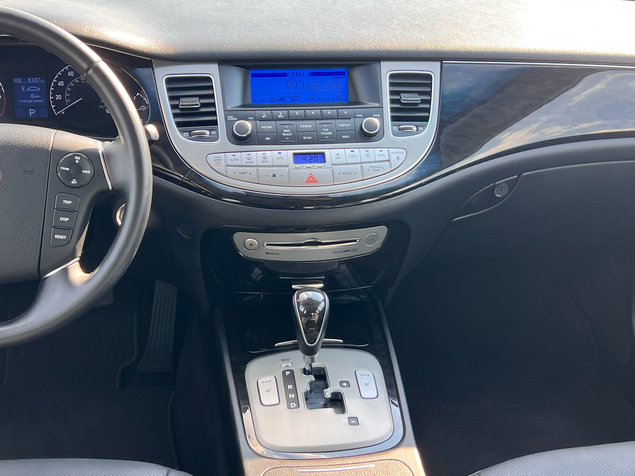 2013 Hyundai Genesis 3.8 photo 56