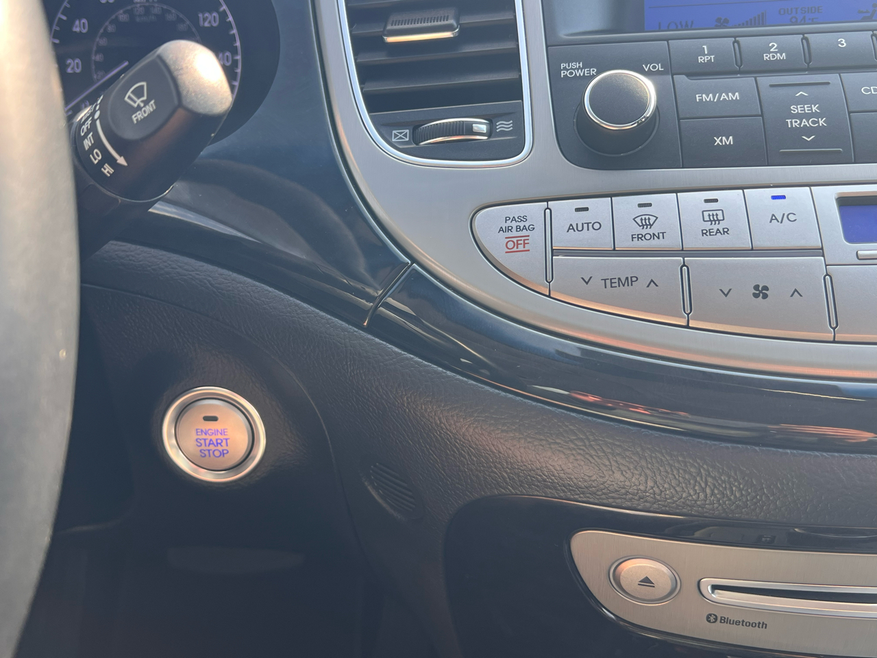 2013 Hyundai Genesis 3.8 photo 60