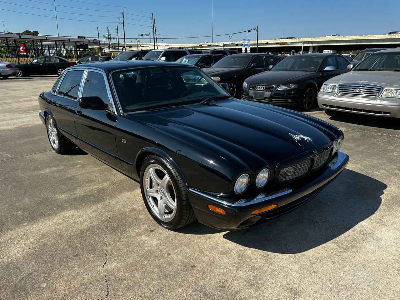 2003 Jaguar XJ XJR Supercharged photo 7