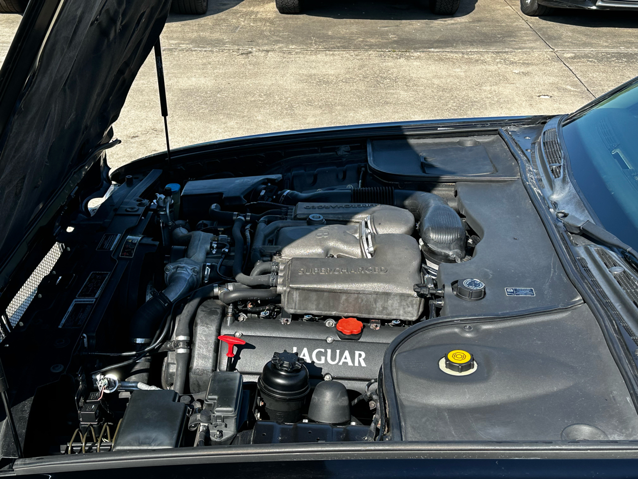 2003 Jaguar XJ XJR Supercharged photo 17