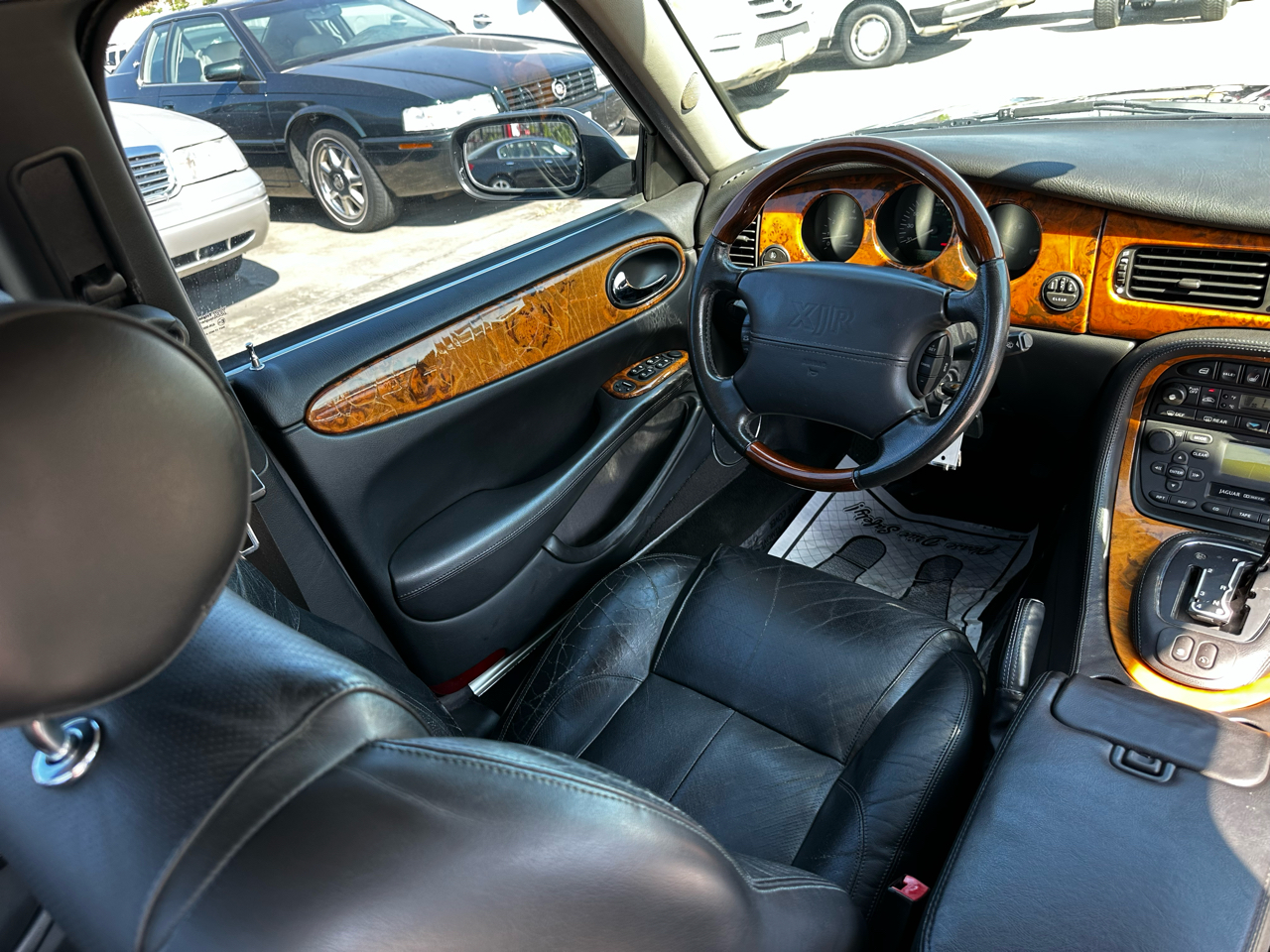 2003 Jaguar XJ XJR Supercharged photo 41