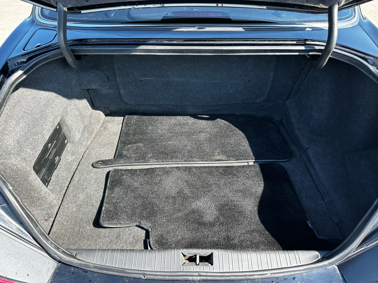 2003 Jaguar XJ XJR Supercharged photo 48