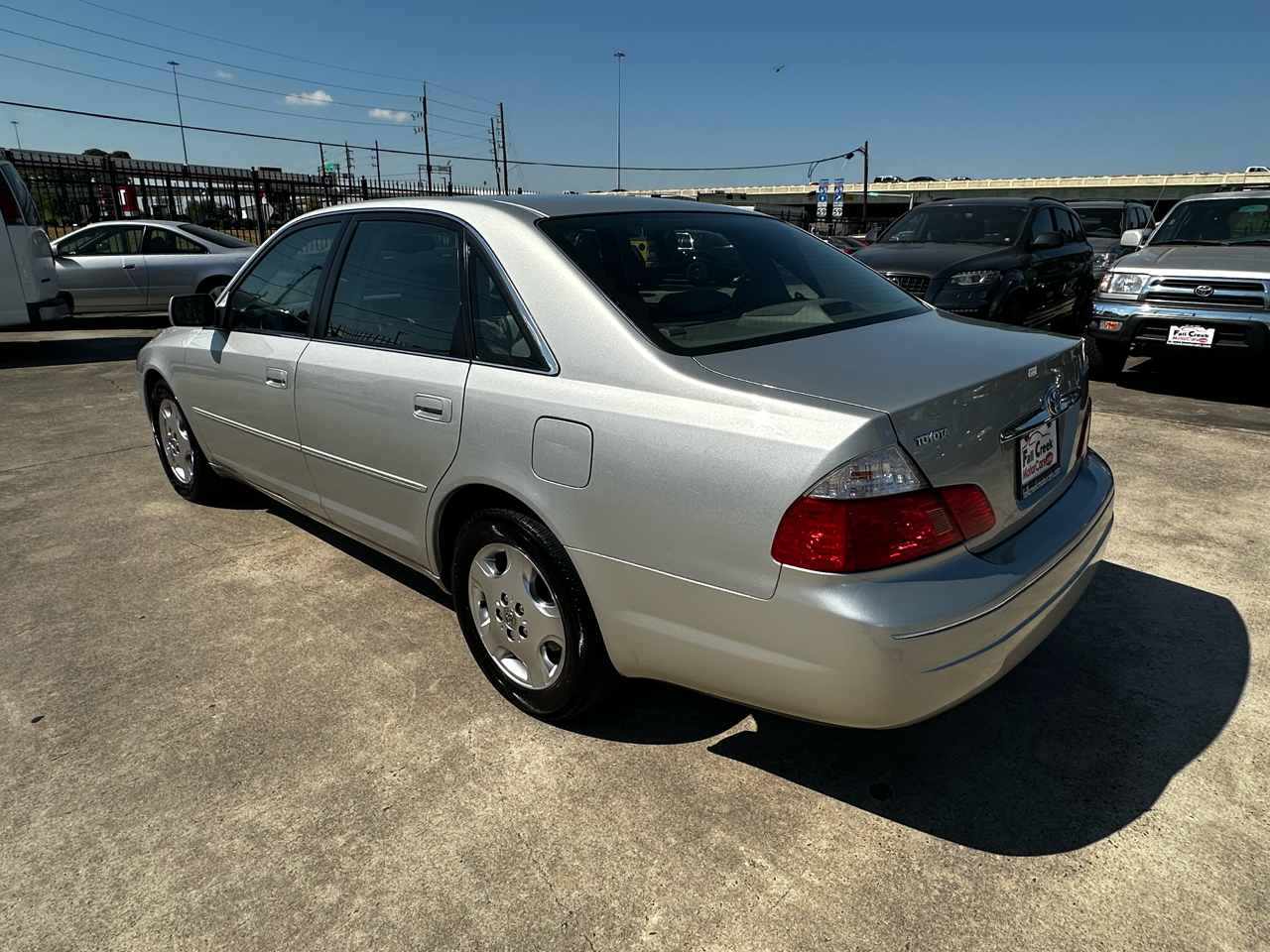 2003 Toyota Avalon XLS photo 3