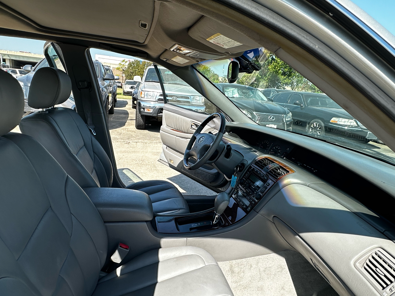 2003 Toyota Avalon XLS photo 24