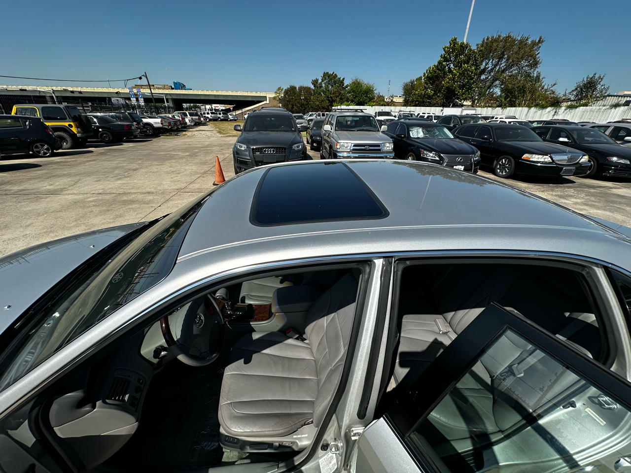 2003 Toyota Avalon XLS photo 42
