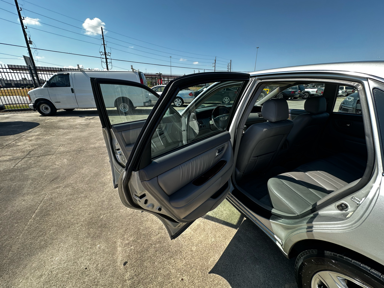 2003 Toyota Avalon XLS photo 44