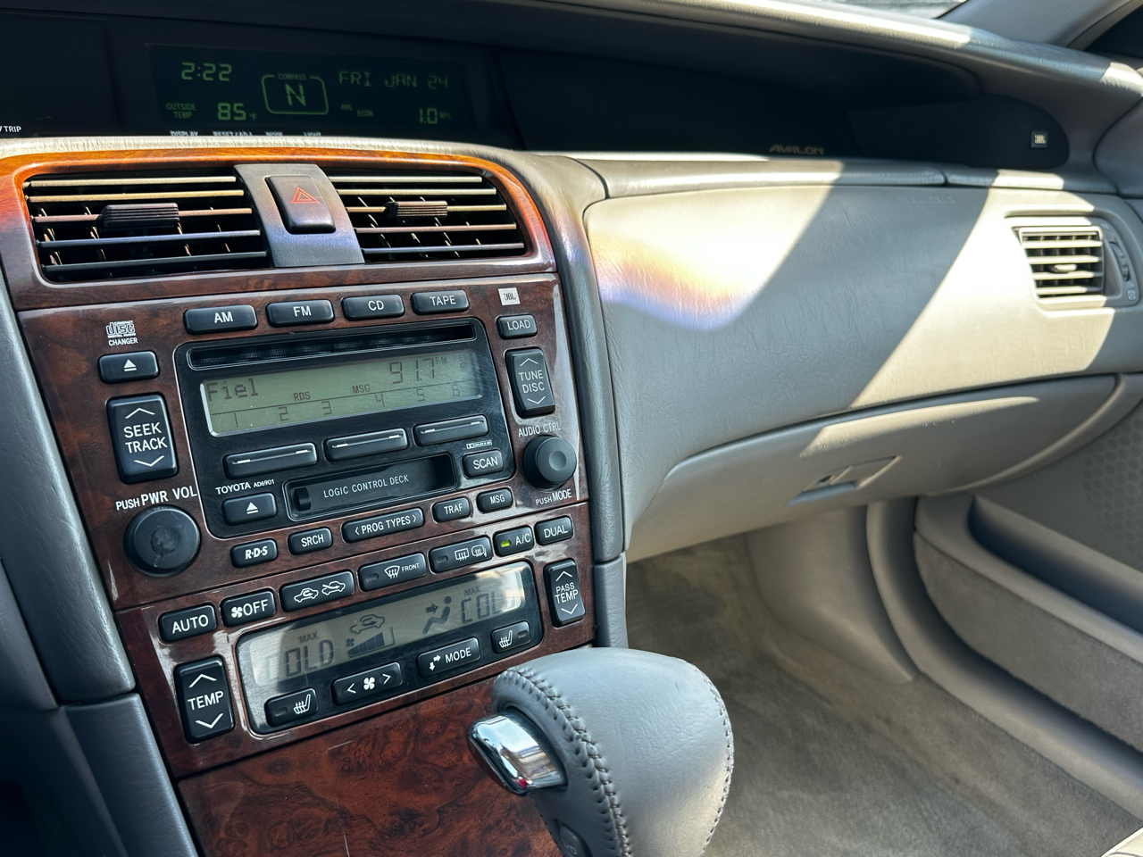 2003 Toyota Avalon XLS photo 52