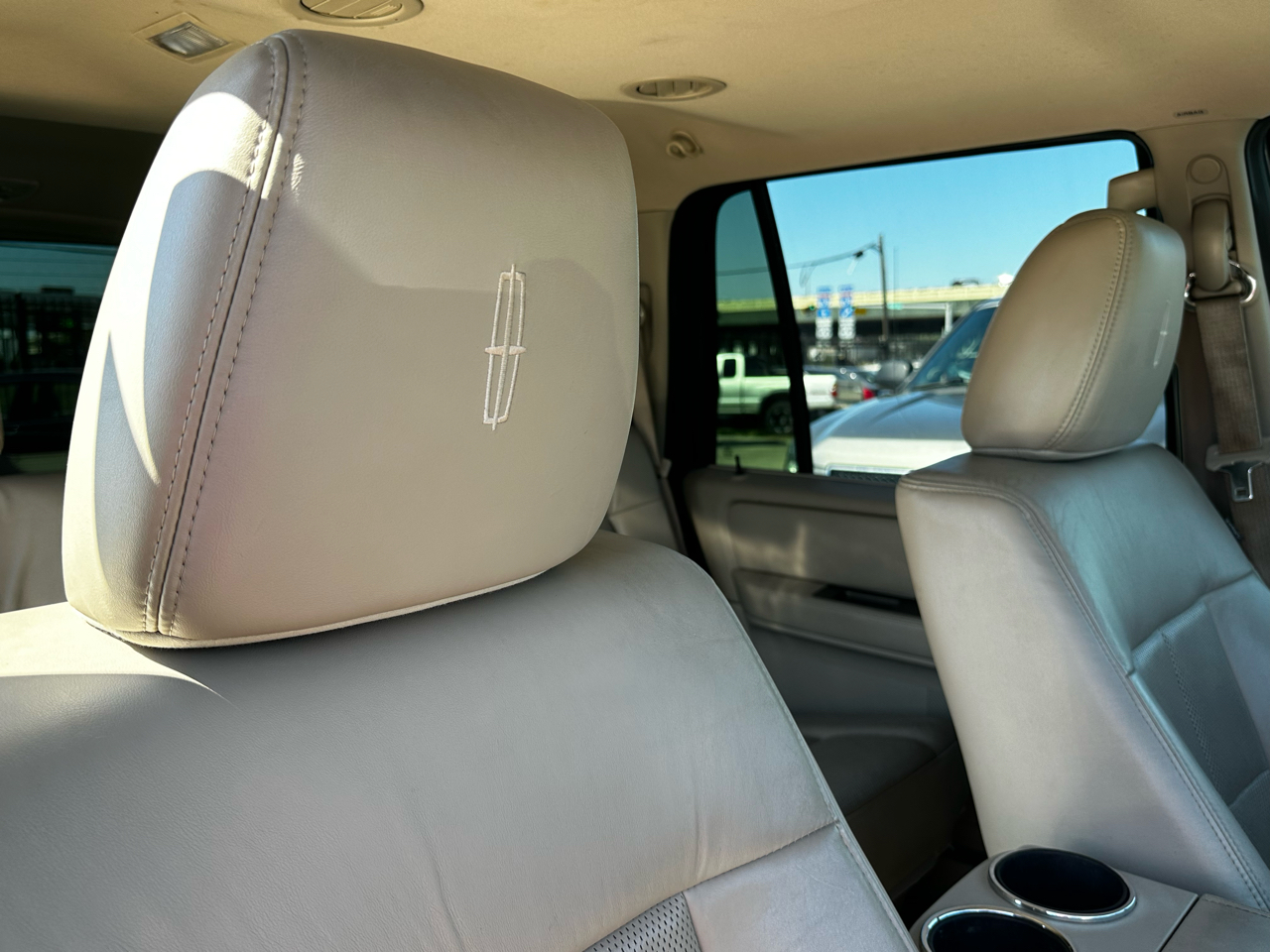 Lincoln Navigator 2WD 2012