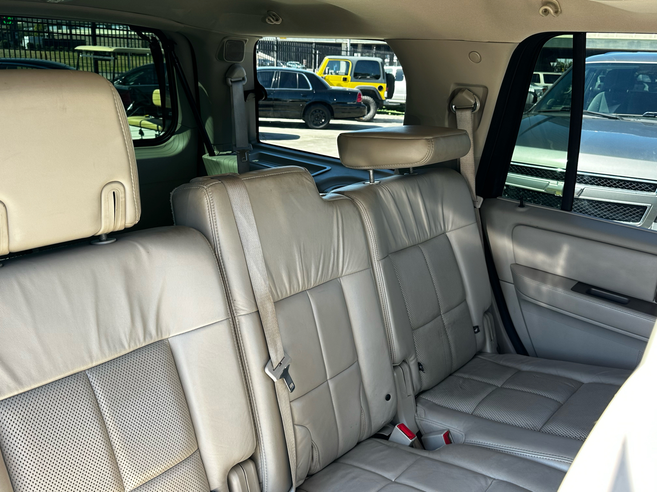 Lincoln Navigator 2WD 2012