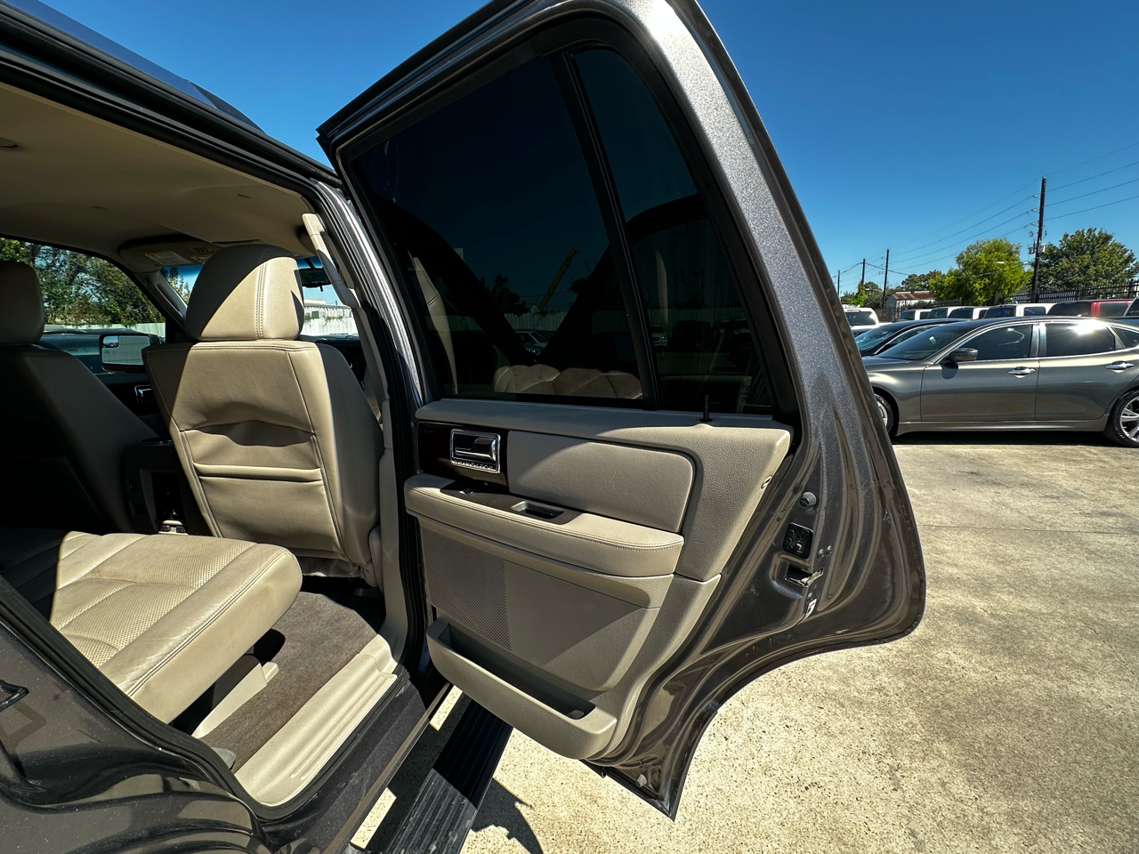 Lincoln Navigator 2WD 2012