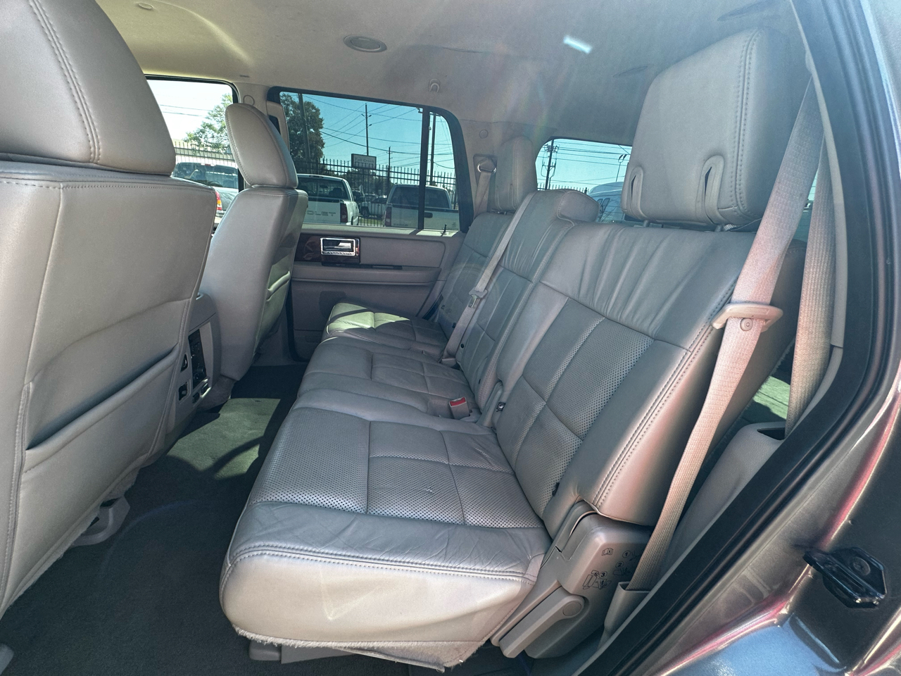 Lincoln Navigator 2WD 2012