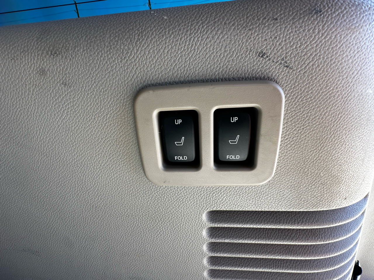 Lincoln Navigator 2WD 2012