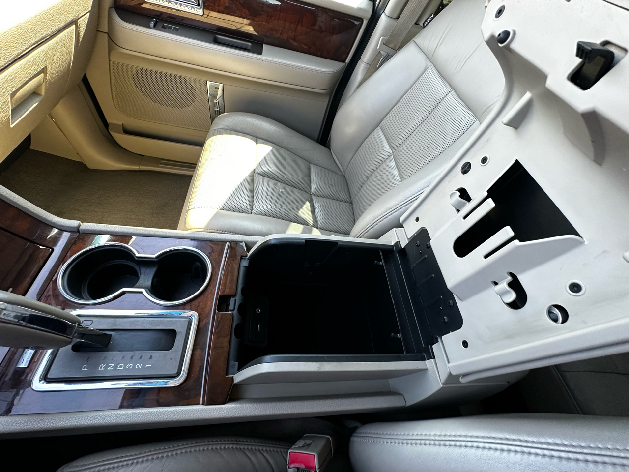 Lincoln Navigator 2WD 2012