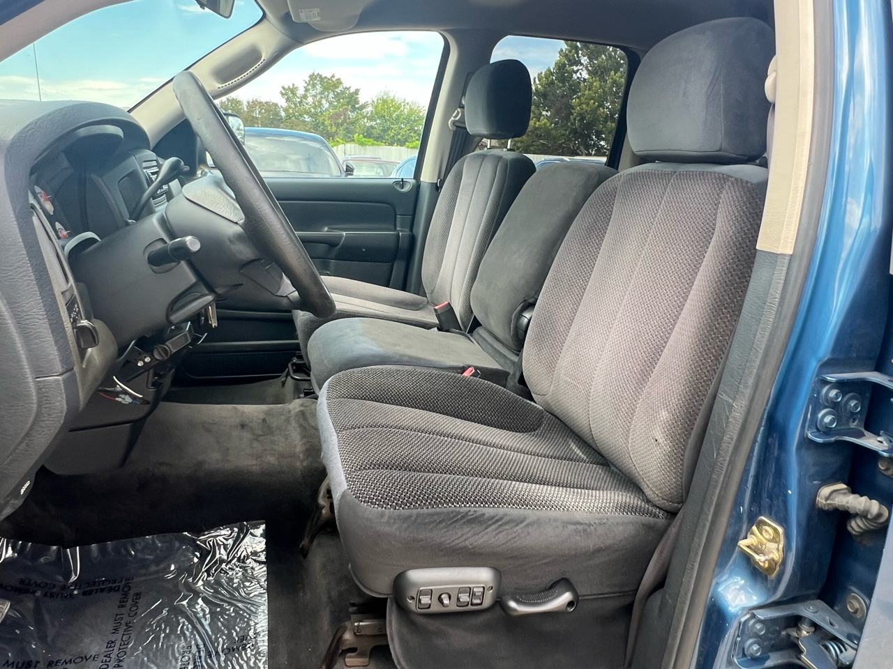 Dodge Ram 2500 SLT Quad Cab 2WD 2003 Dodge Ram 2500 SLT Quad Cab 2WD 2003