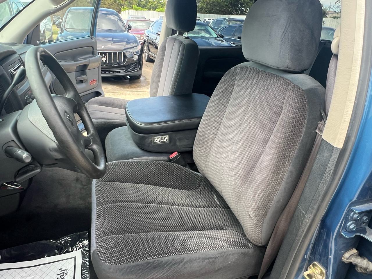 Dodge Ram 2500 SLT Quad Cab 2WD 2003 Dodge Ram 2500 SLT Quad Cab 2WD 2003