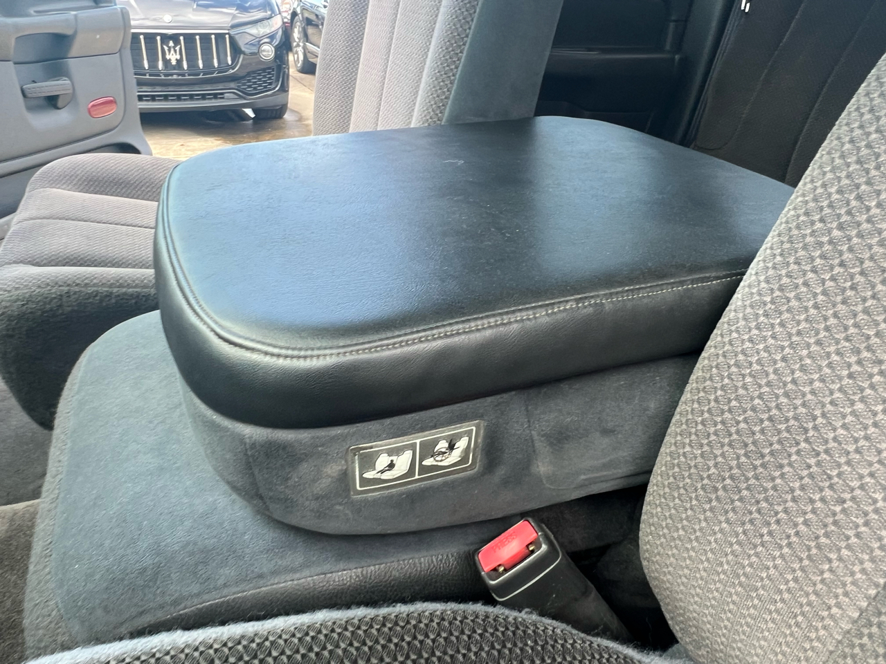 Dodge Ram 2500 SLT Quad Cab 2WD 2003 Dodge Ram 2500 SLT Quad Cab 2WD 2003