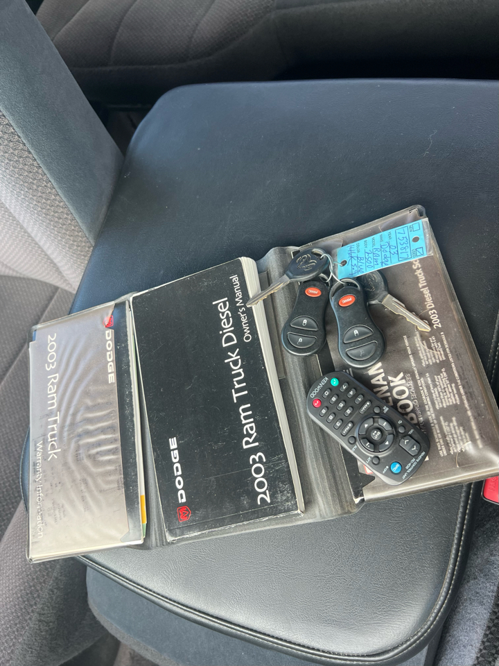 Dodge Ram 2500 SLT Quad Cab 2WD 2003 Dodge Ram 2500 SLT Quad Cab 2WD 2003