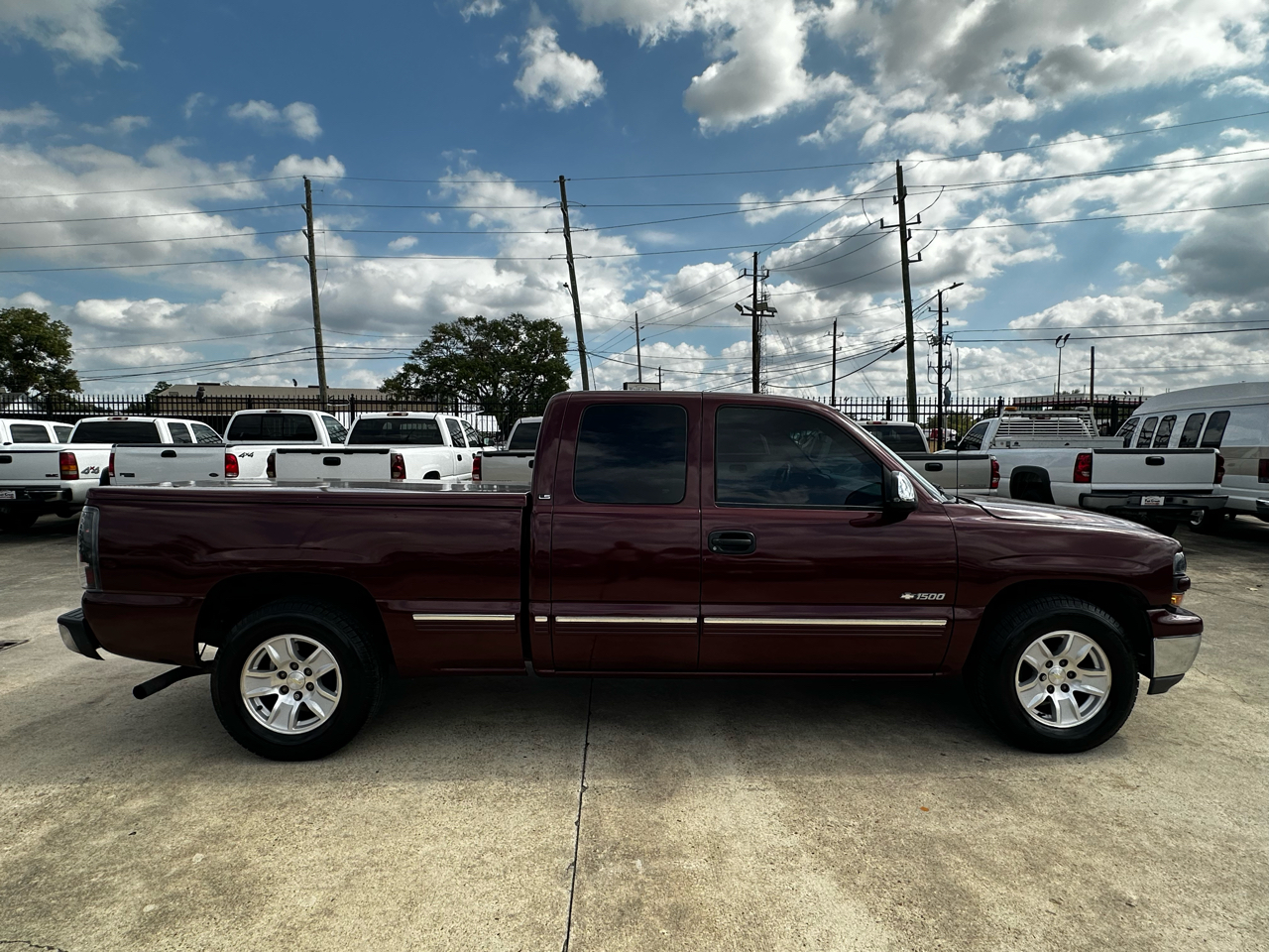 Chevrolet Silverado 1500 LS Ext. Cab Short Bed 2WD 2002 Chevrolet Silverado 1500 LS Ext. Cab Short Bed 2WD 2002