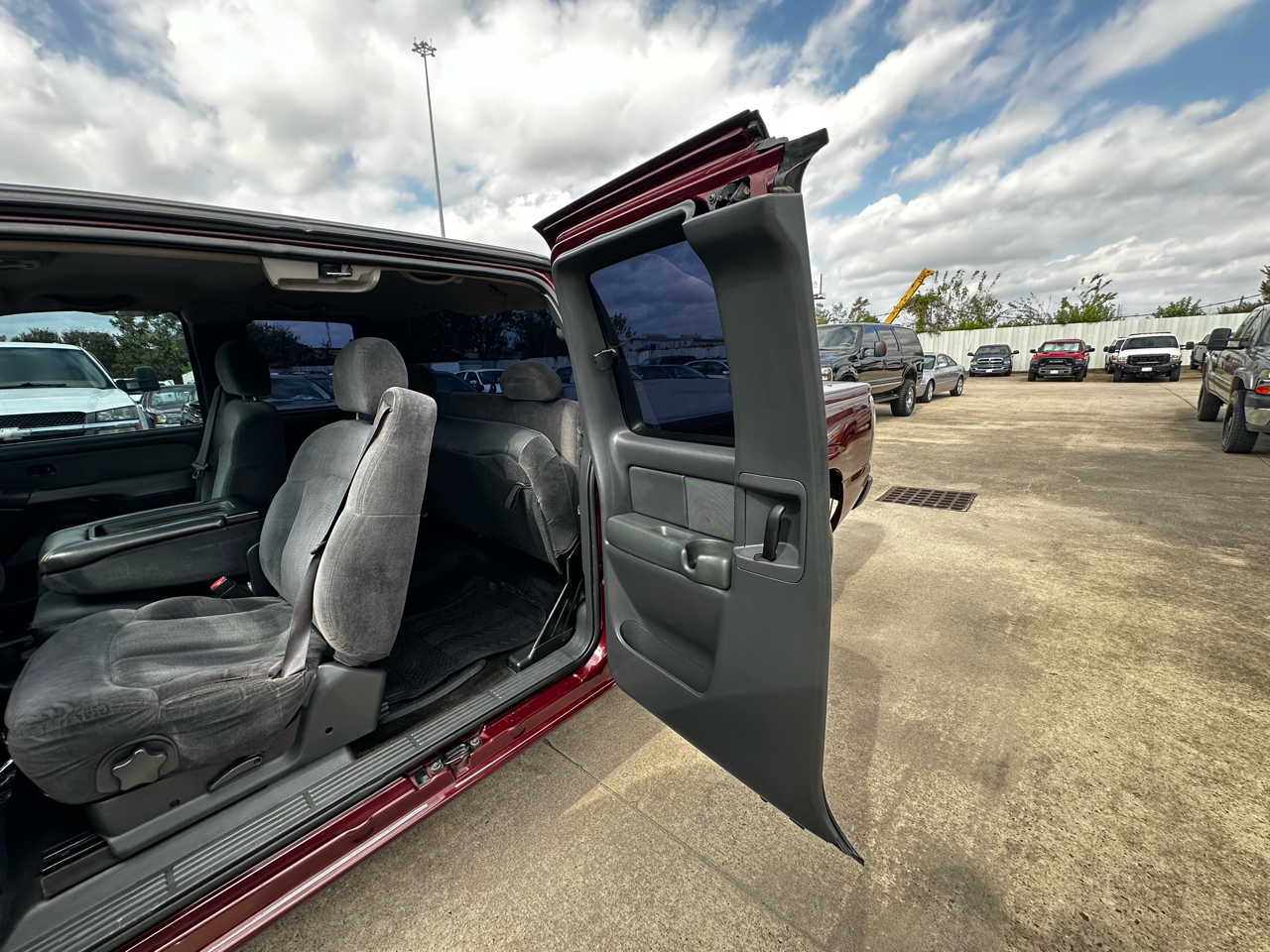 Chevrolet Silverado 1500 LS Ext. Cab Short Bed 2WD 2002 Chevrolet Silverado 1500 LS Ext. Cab Short Bed 2WD 2002