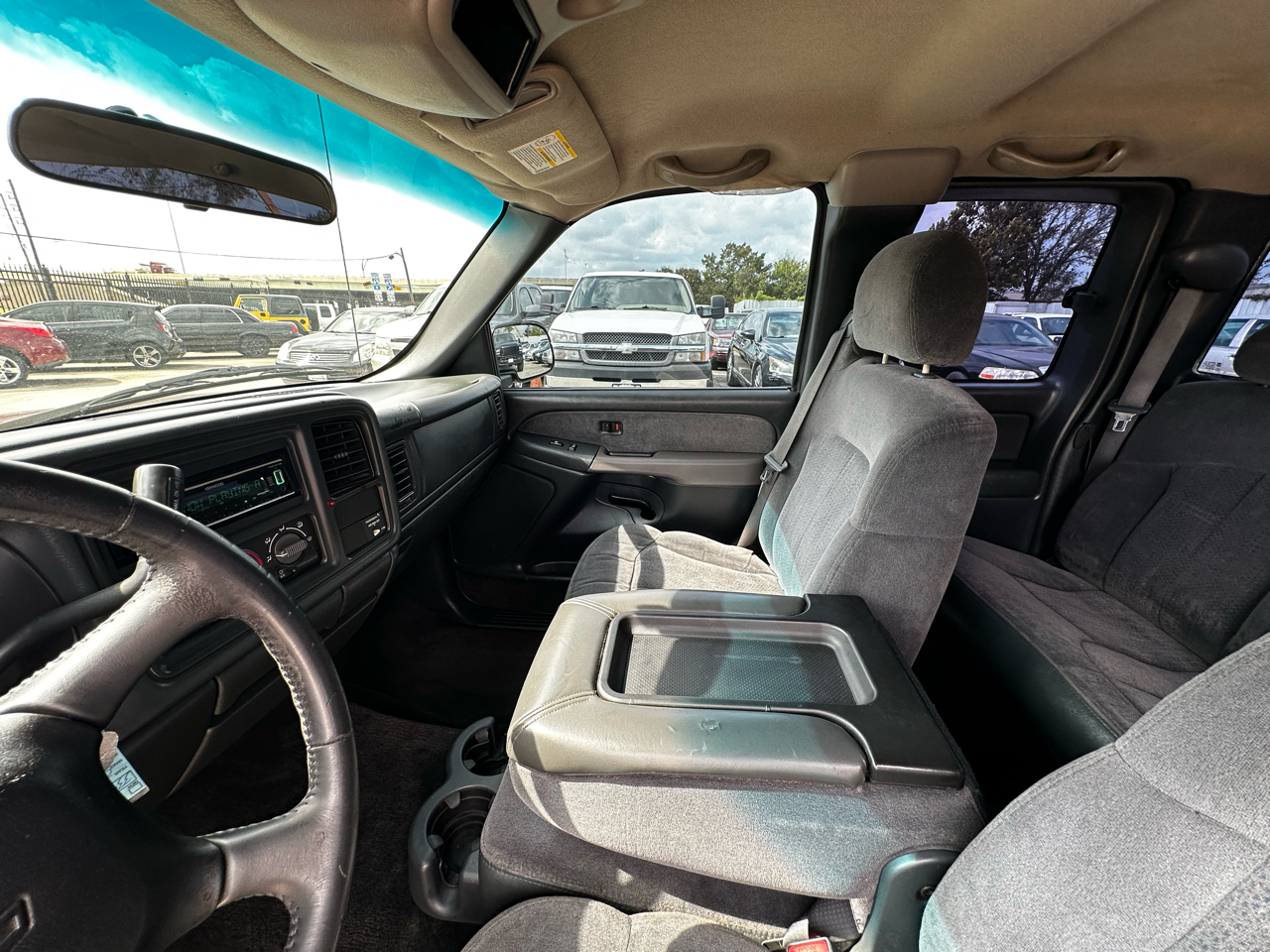 Chevrolet Silverado 1500 LS Ext. Cab Short Bed 2WD 2002 Chevrolet Silverado 1500 LS Ext. Cab Short Bed 2WD 2002