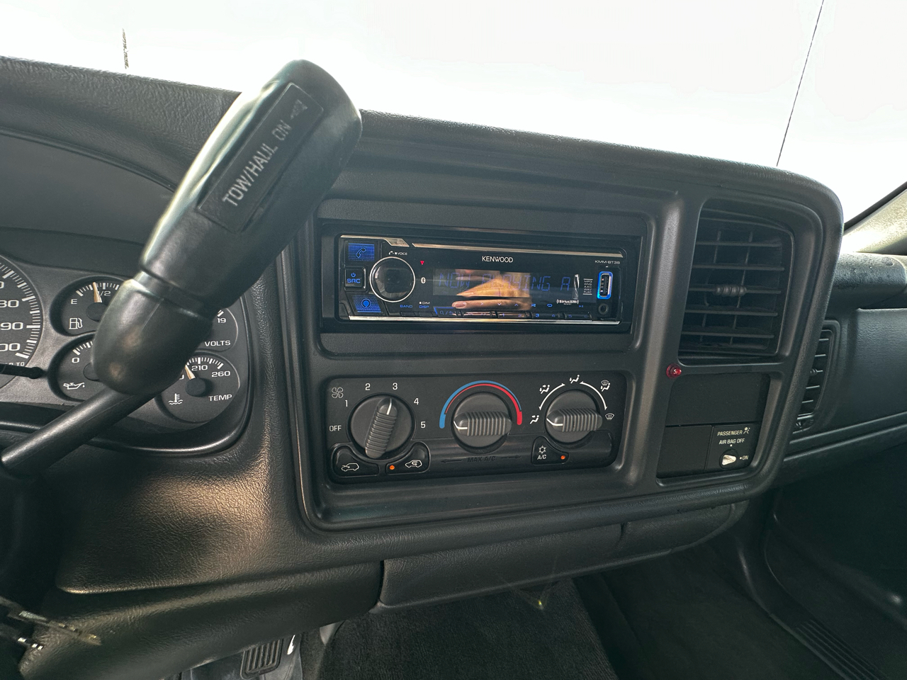 Chevrolet Silverado 1500 LS Ext. Cab Short Bed 2WD 2002 Chevrolet Silverado 1500 LS Ext. Cab Short Bed 2WD 2002