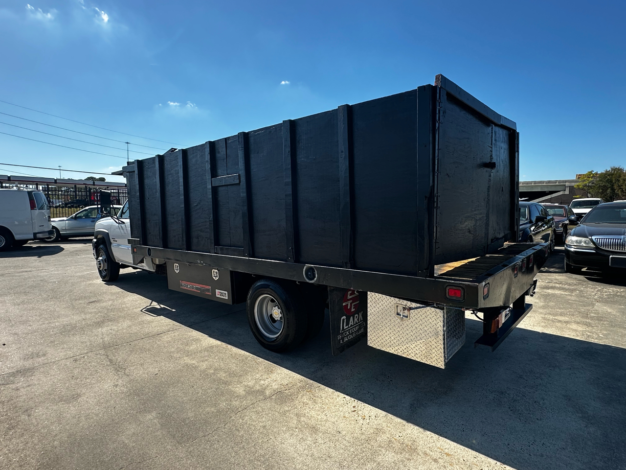 Chevrolet Silverado 3500 Regular Cab 2WD 2004