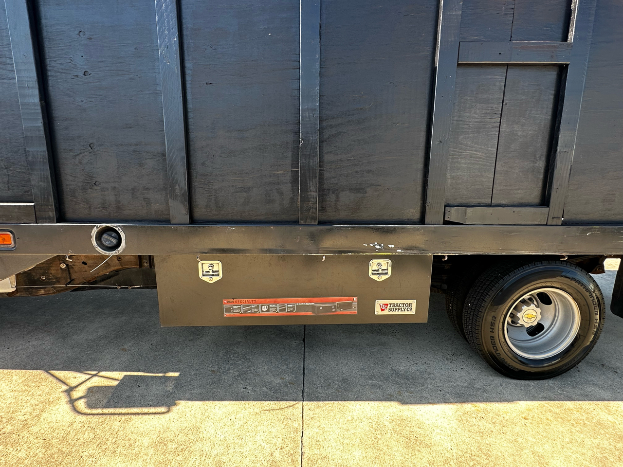 Chevrolet Silverado 3500 Regular Cab 2WD 2004