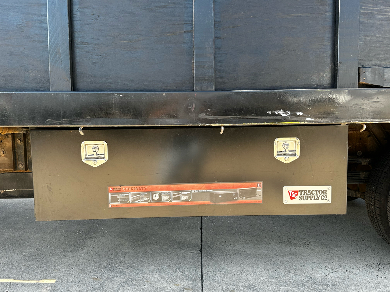 Chevrolet Silverado 3500 Regular Cab 2WD 2004