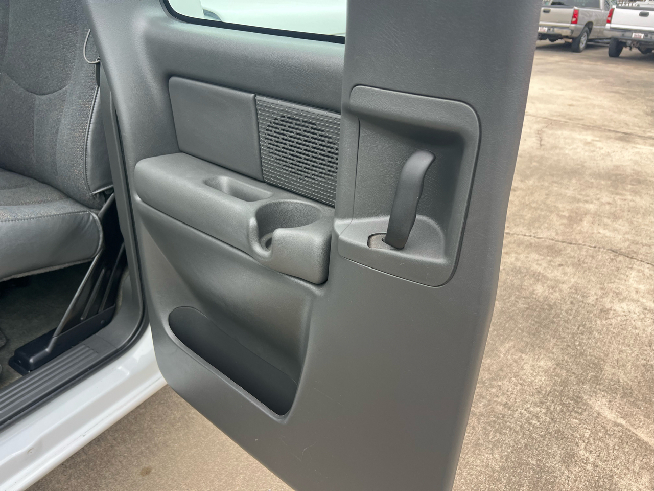 GMC Sierra 1500 Ext. Cab Short Bed 2WD 2003