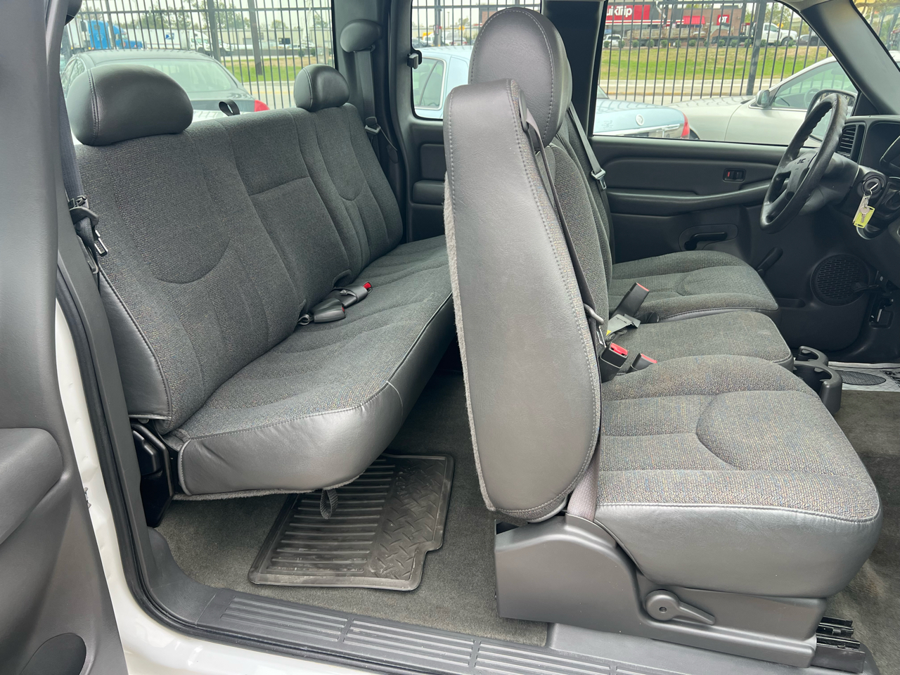 GMC Sierra 1500 Ext. Cab Short Bed 2WD 2003