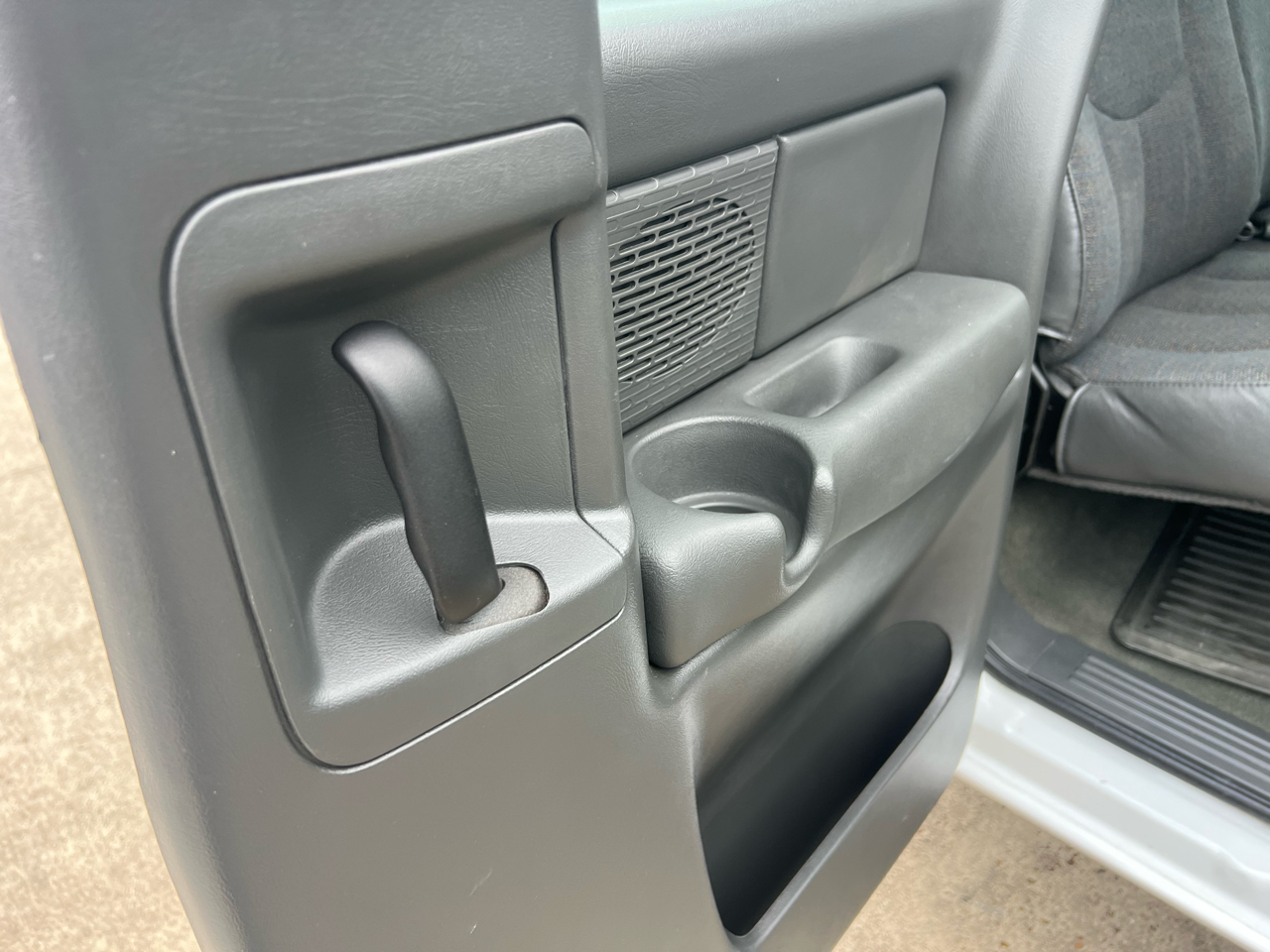 GMC Sierra 1500 Ext. Cab Short Bed 2WD 2003