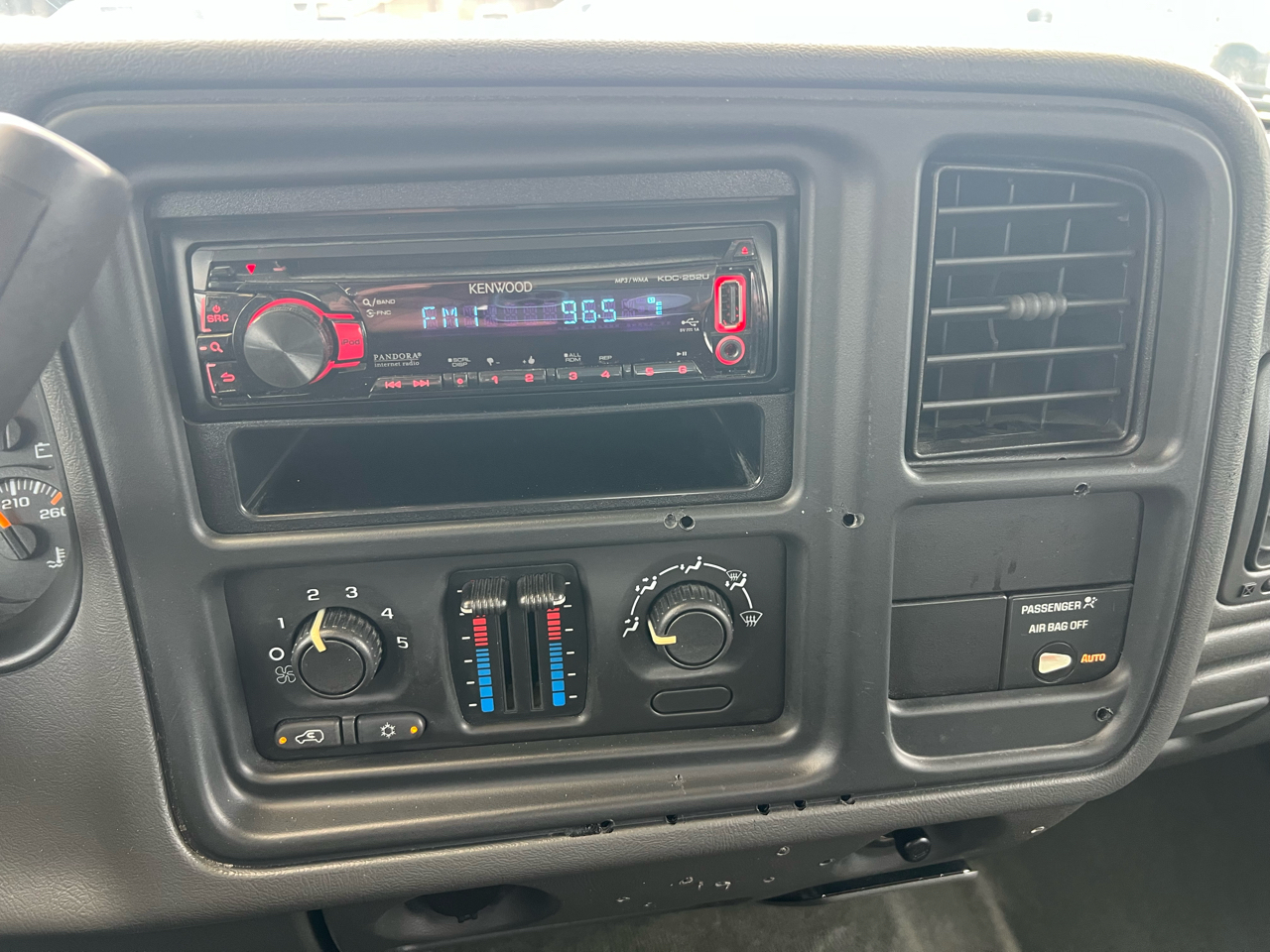 GMC Sierra 1500 Ext. Cab Short Bed 2WD 2003