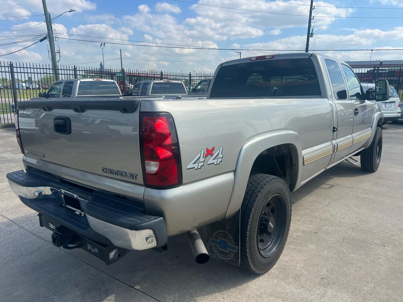 Chevrolet Silverado 2500HD Ext. Cab Long Bed 4WD 2002