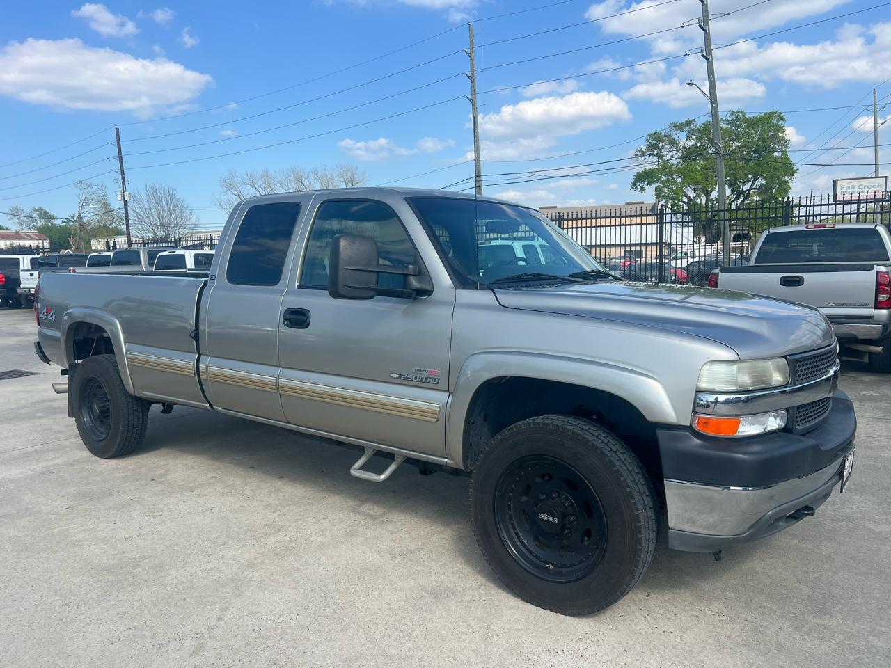 Chevrolet Silverado 2500HD Ext. Cab Long Bed 4WD 2002